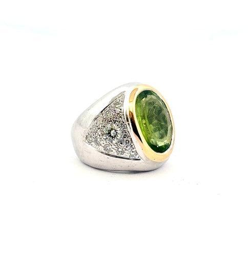 Bague 45 Chevalière - Bague pour petit doigt en or 18 carats, diamants et péridot 58 Facettes Péridot