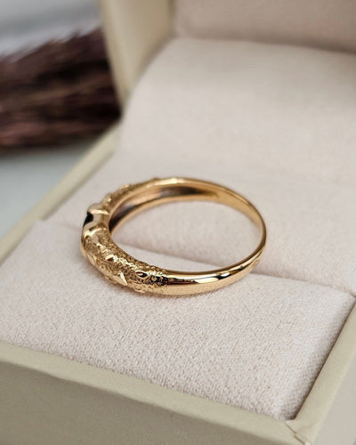 Bague 54 Bague jonc en or jaune 18 carats au saphir ovale 58 Facettes 731