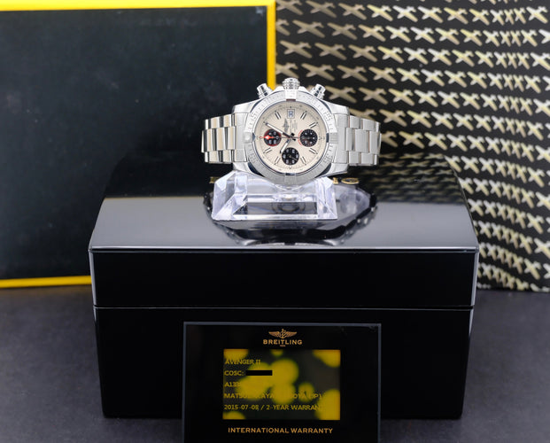 Montre Breitling Avenger II A13381 - Montre automatique 43 mm en acier 58 Facettes BTL/AVG/069