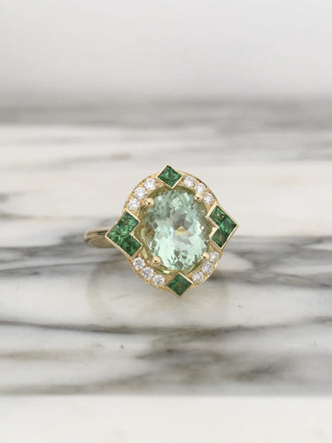 Bague 55 Bague en or jaune 18K avec tourmaline, diamants et tsavorites 58 Facettes 241