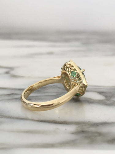 Bague 55 Bague en or jaune 18K avec tourmaline, diamants et tsavorites 58 Facettes 241