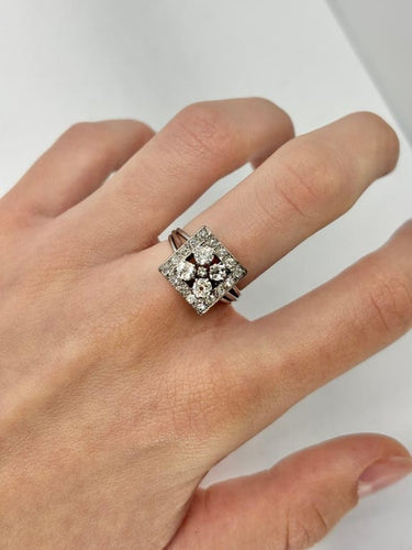 Bague 52 Bague ancienne en or blanc 18K et diamants 1 ct 58 Facettes 1683
