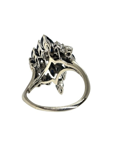 Bague 58 Bague en or blanc 18K sertie de saphirs et diamants 58 Facettes 1688