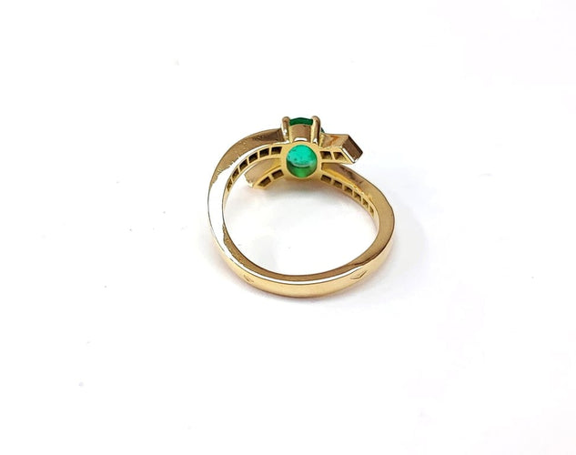 Bague 54 Bague nœud en or jaune émeraude et diamants 58 Facettes BAG-FA-56