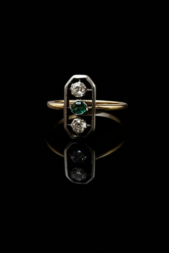 Bague 56 Bague austro-hongroise - Smeraldo et diamants en or jaune et argent 58 Facettes