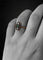 Bague 56 Anello austro-hongrois ancien en or jaune, émeraude et diamants 58 Facettes