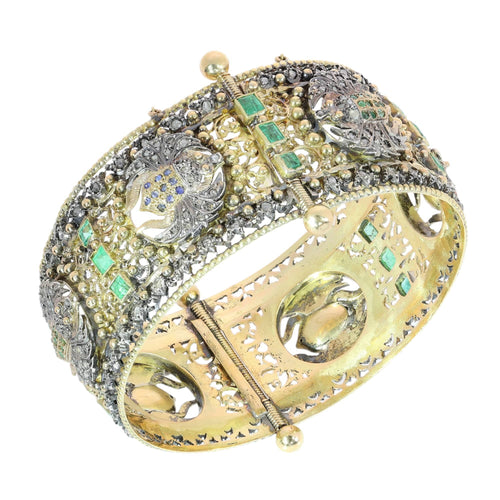 Bracelet Bracelet jonc victorien néo-égyptien à charnière orné de scarabées sertis de diamants et de pierres précieuses 58 Facettes 26050-0270