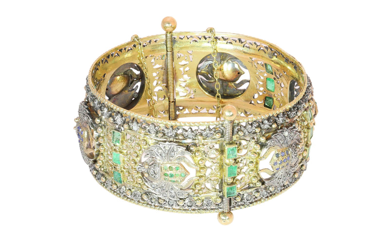 Bracelet Bracelet jonc victorien néo-égyptien à charnière orné de scarabées sertis de diamants et de pierres précieuses 58 Facettes 26050-0270