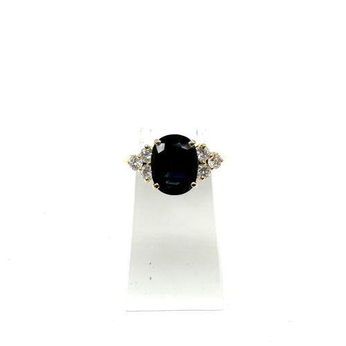Bague 54 Bague en or jaune 750, saphir ovale et diamants 58 Facettes Z1351393