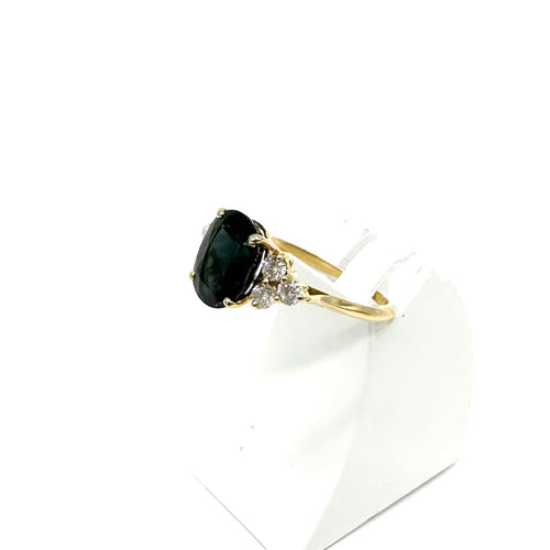 Bague 54 Bague en or jaune 750, saphir ovale et diamants 58 Facettes Z1351393
