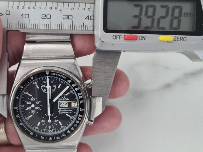 Montre Omega Speedmaster Mark IV Day-Date - Montre chronographe en acier 39 mm 58 Facettes 273575