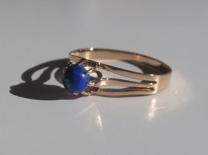 Bague 54.5 Bague solitaire XIXe siècle en or rose 18 carats au lapis-lazuli 58 Facettes Bague