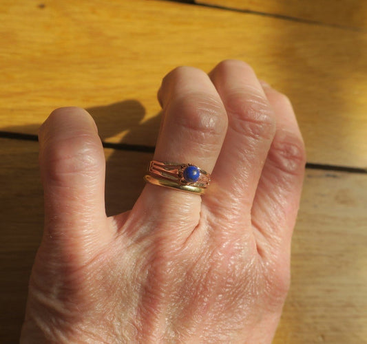 Bague 54.5 Bague solitaire XIXe siècle en or rose 18 carats au lapis-lazuli 58 Facettes Bague