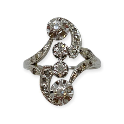 Bague 56 Bague ancienne en or blanc 750 sertie de diamants 58 Facettes 330091957