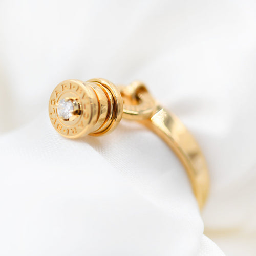 Bague Bague Bulgari B.zero1 en or jaune avec breloque et diamant 58 Facettes 22547