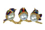 Broche Broche vintage italienne en forme d'oiseau, ornée d'émail et de perles baroques, en or 18 carats. 58 Facettes 26069-0303