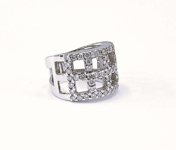 Bague 53.5 Bague bandeau ajourée en or blanc 18K et diamants 58 Facettes band.ajour.dt