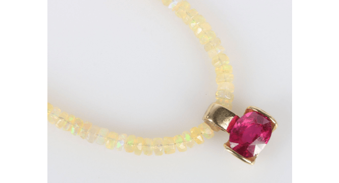 Collier Collier - Perles d’opales et rubis 3,5 ct 58 Facettes LP/210/95/211122/2