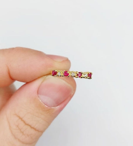 Bague 50 Demi-alliance vintage - Bague en or jaune 18k, rubis et diamants 58 Facettes A06820