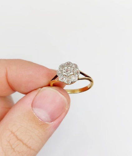 Bague 54.5 Bague marguerite antique en or 18k et platine, diamants taille rose 58 Facettes A06827