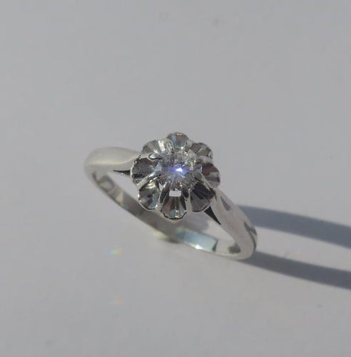 Bague 53 Bague solitaire diamant taille brillant en or blanc 18 ct et platine 58 Facettes Bague