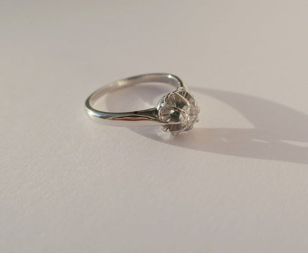 Bague 53 Bague solitaire diamant taille brillant en or blanc 18 ct et platine 58 Facettes Bague