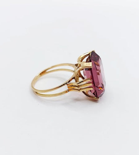 Bague 49.5 Bague cocktail vintage - Bague en or 18k et verre violet 58 Facettes A06830