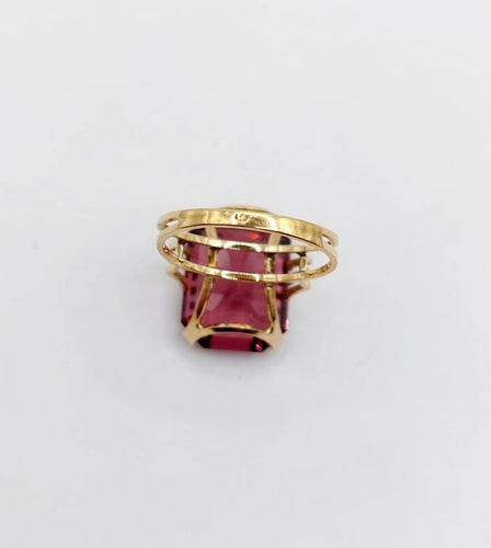 Bague 49.5 Bague cocktail vintage - Bague en or 18k et verre violet 58 Facettes A06830