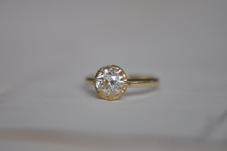 Bague Bague en or jaune 18 K sertie d’un diamant taille ancienne 1,26 ct 58 Facettes