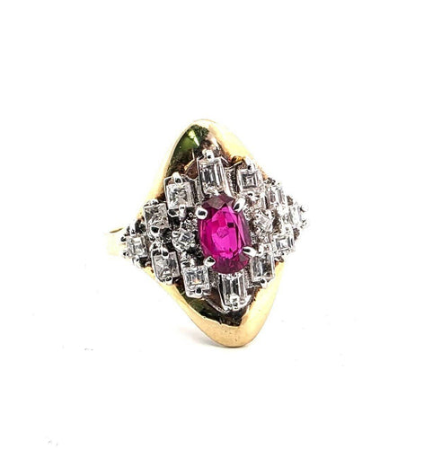 Bague 61 Bague en or jaune 18 ct avec rubis et diamants 58 Facettes 532 D OC