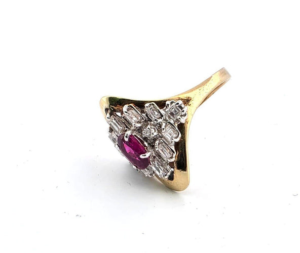 Bague 61 Bague en or jaune 18 ct avec rubis et diamants 58 Facettes 532 D OC