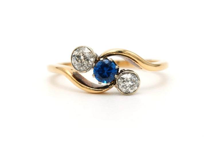 Bague 54 Bague Art nouveau en or jaune, saphir et diamants 58 Facettes B807