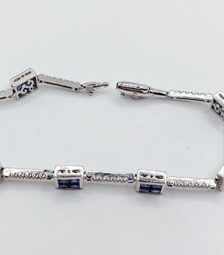 Bracelet Bracelet vintage style Art déco en or blanc 18k, saphirs synthétiques et diamants 58 Facettes A06838