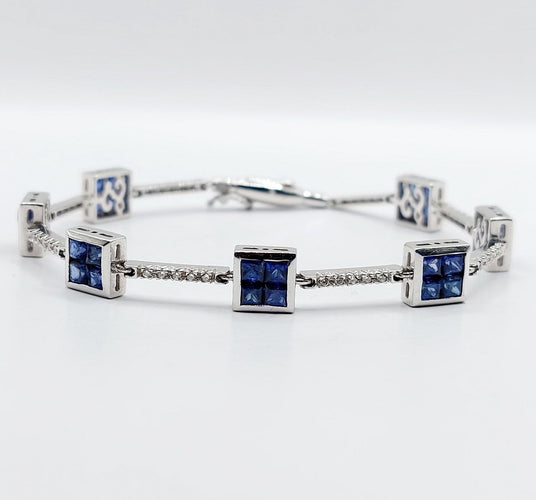 Bracelet Bracelet vintage style Art déco en or blanc 18k, saphirs synthétiques et diamants 58 Facettes A06838