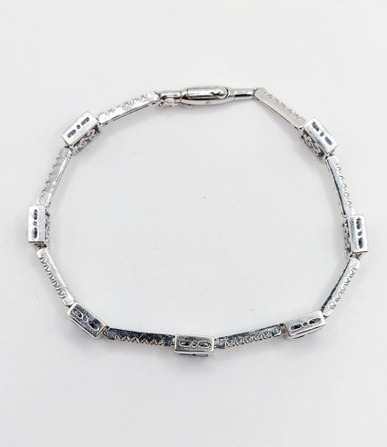 Bracelet Bracelet vintage style Art déco en or blanc 18k, saphirs synthétiques et diamants 58 Facettes A06838