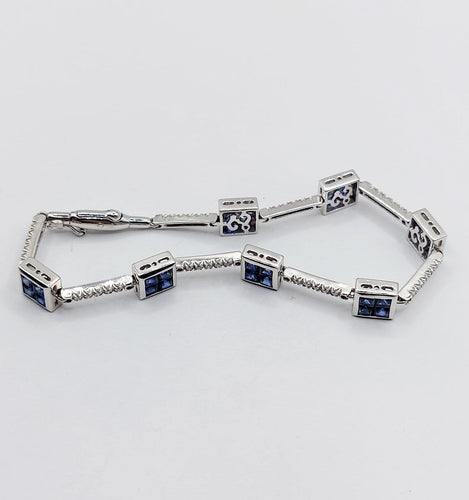 Bracelet Bracelet vintage style Art déco en or blanc 18k, saphirs synthétiques et diamants 58 Facettes A06838