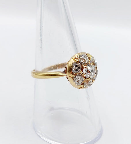 Bague 55.5 Bague marguerite antique en or 18k et diamants taille ancienne (circa 1900) 58 Facettes A06842