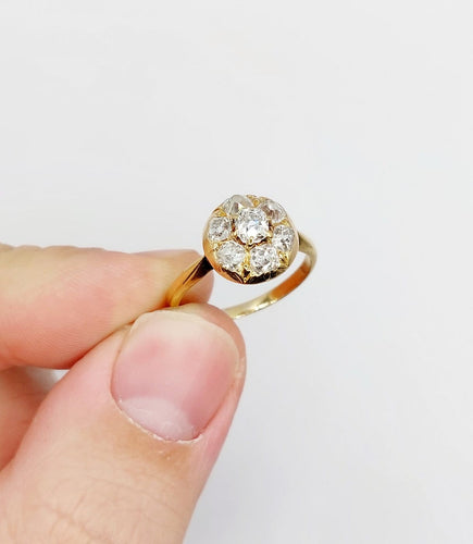 Bague 55.5 Bague marguerite antique en or 18k et diamants taille ancienne (circa 1900) 58 Facettes A06842