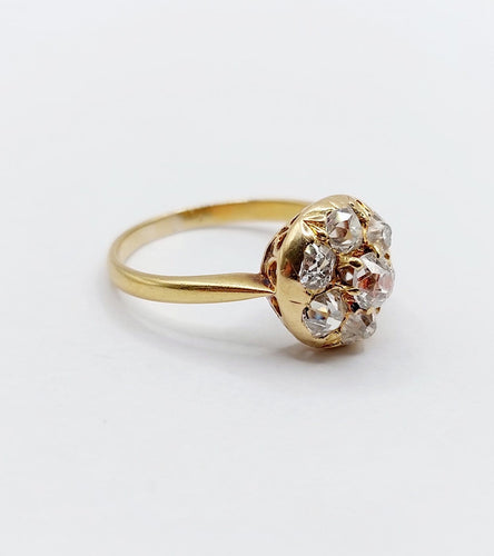 Bague 55.5 Bague marguerite antique en or 18k et diamants taille ancienne (circa 1900) 58 Facettes A06842