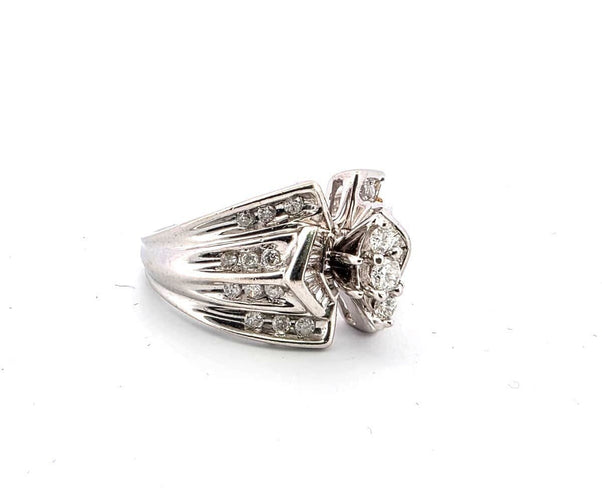Bague 51 Bague en or blanc avec diamants 58 Facettes 1831 L 182 25