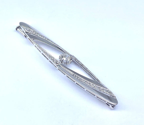 Broche Broche en or blanc 18 carats et platine sertie de diamants 58 Facettes AB685