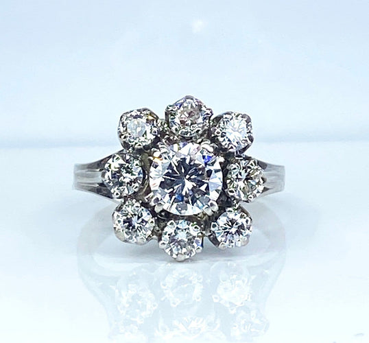 Bague 49 Bague marguerite en or blanc 18 carats et platine avec diamants 58 Facettes AB686
