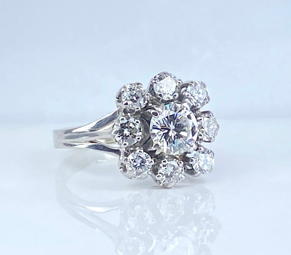 Bague 49 Bague marguerite en or blanc 18 carats et platine avec diamants 58 Facettes AB686