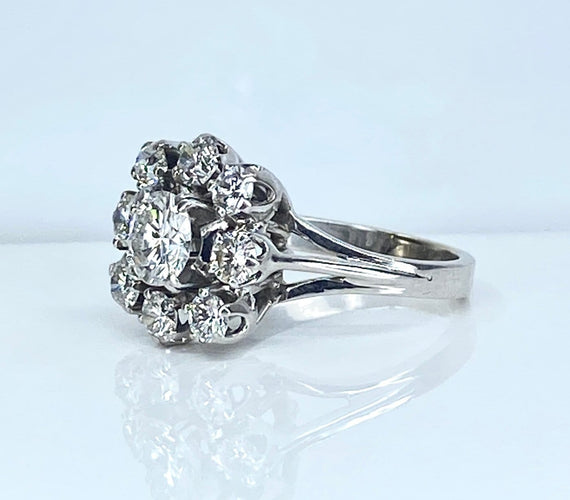 Bague 49 Bague marguerite en or blanc 18 carats et platine avec diamants 58 Facettes AB686