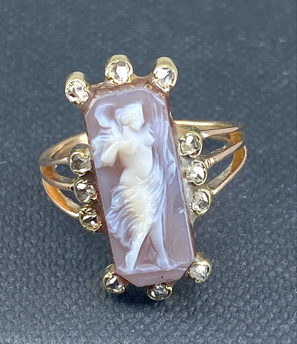 Bague 48 Bague camée antique en or 18 carats rose et diamants 58 Facettes AB688