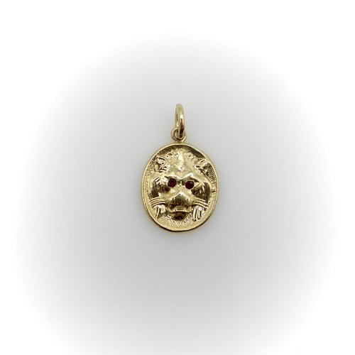 Cute-As-A-Button - Pendentif tête de lion en or 14K et rubis 58 Facettes