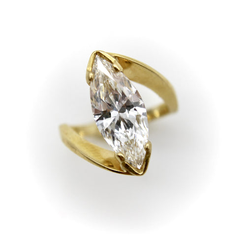 Lawrence Martin Kling - Bague en or 18 carats et diamant marquise 2,60 ct 58 Facettes A2007F