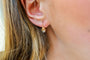 Dormeuses goutte sculptée en or jaune et or blanc 18 carats 58 Facettes 3901