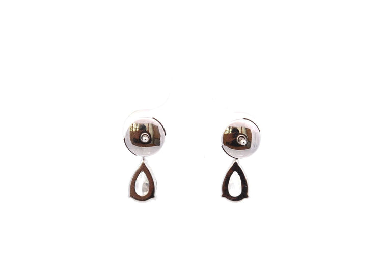 Boucles d’oreilles poire en or et diamants 58 Facettes 26111-E