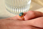Bague cabochon ovale en or jaune 18 carats et pierre bleue 58 Facettes 3934